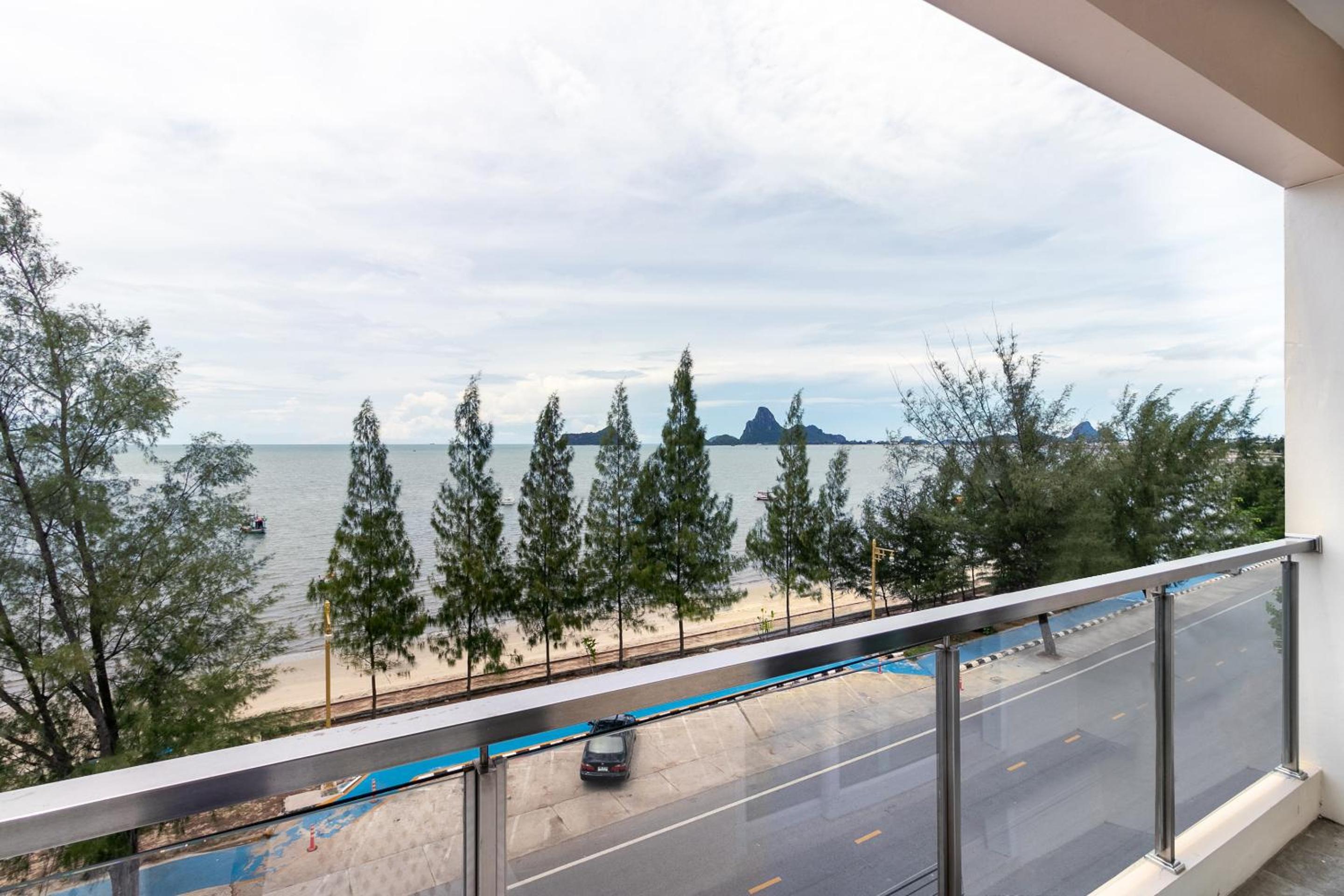 Goldenbeach Boutique Resort 43/68