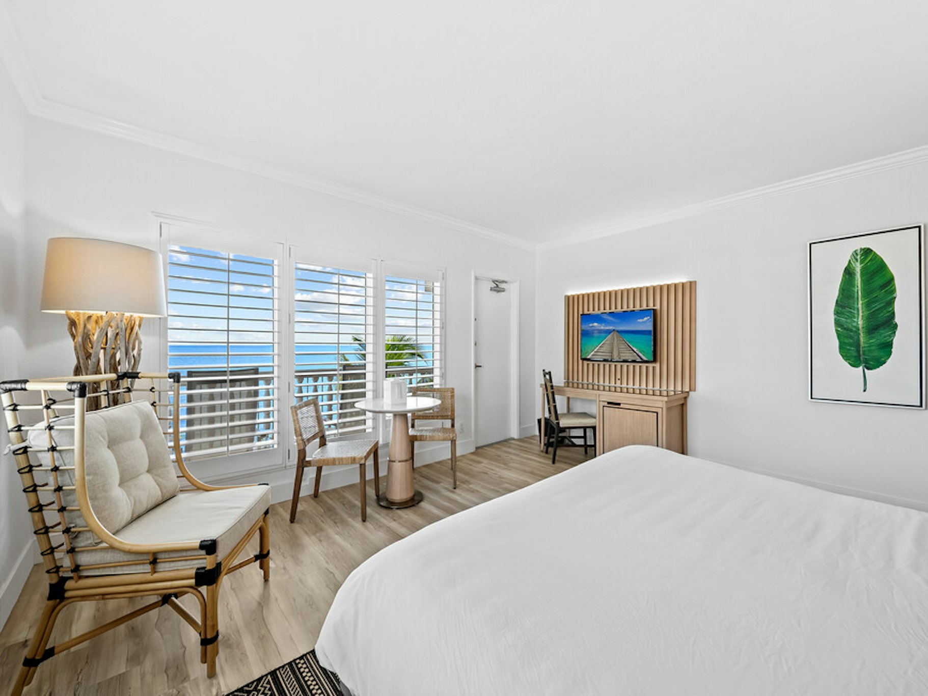Beachcomber Oceanfront Resort Villas 16/71