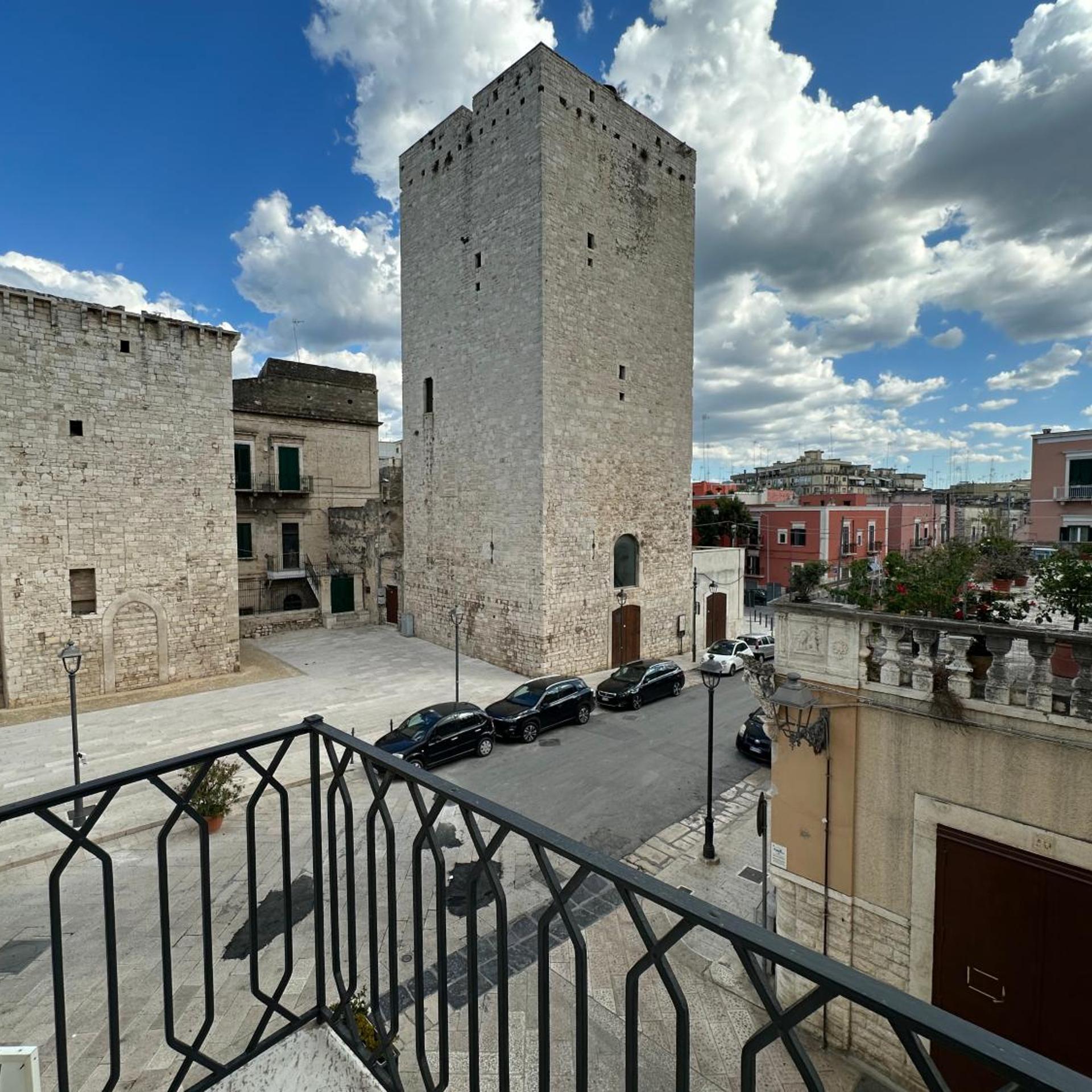 Palazzo Bonomi 35/50