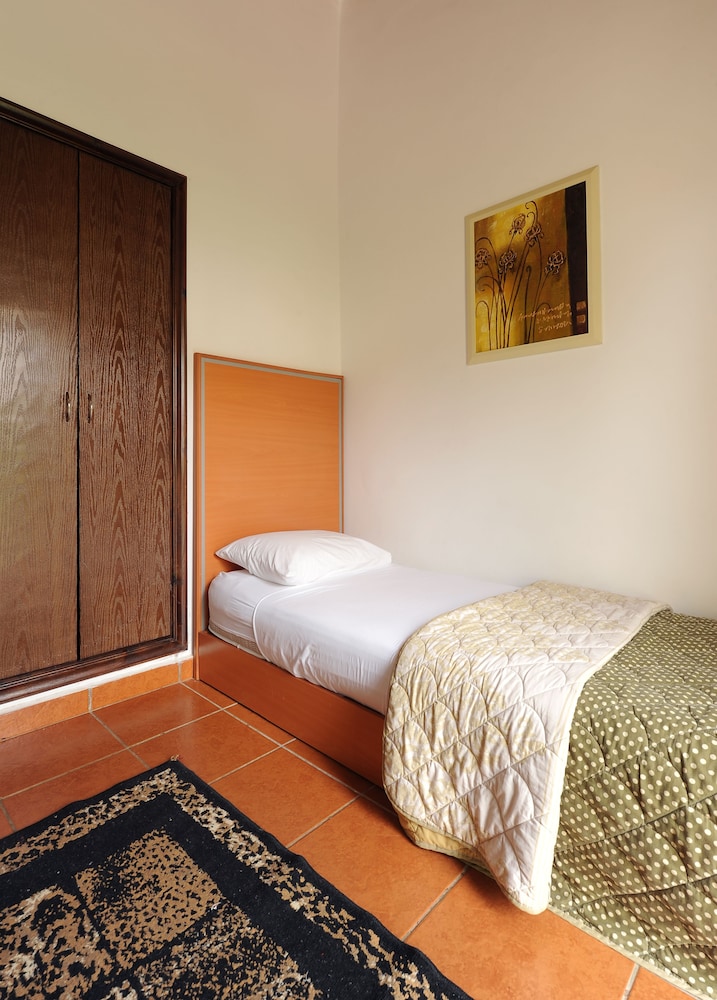 FARAH INN IFRANE 30/69