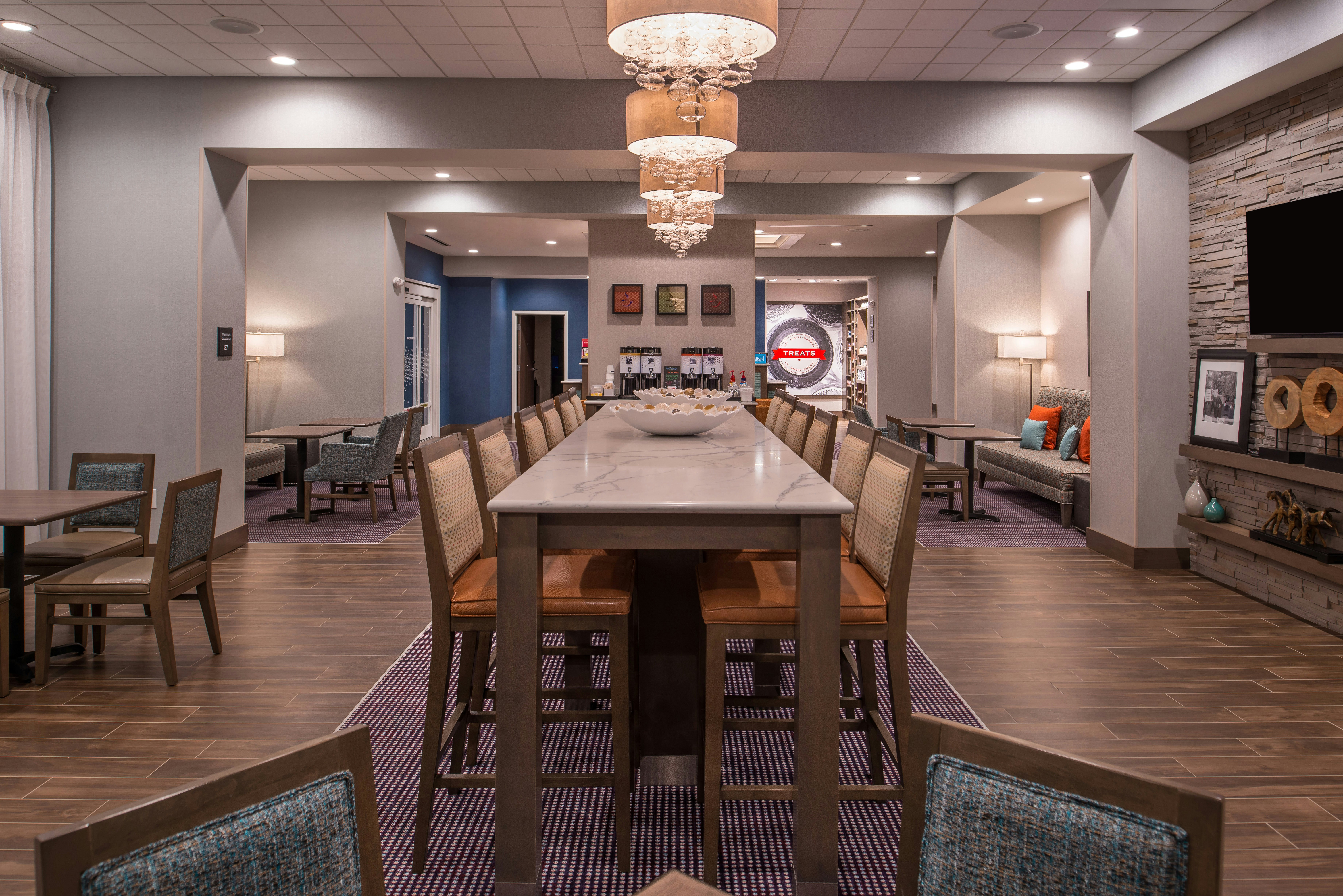 Hampton Inn Benson Nc 42/66