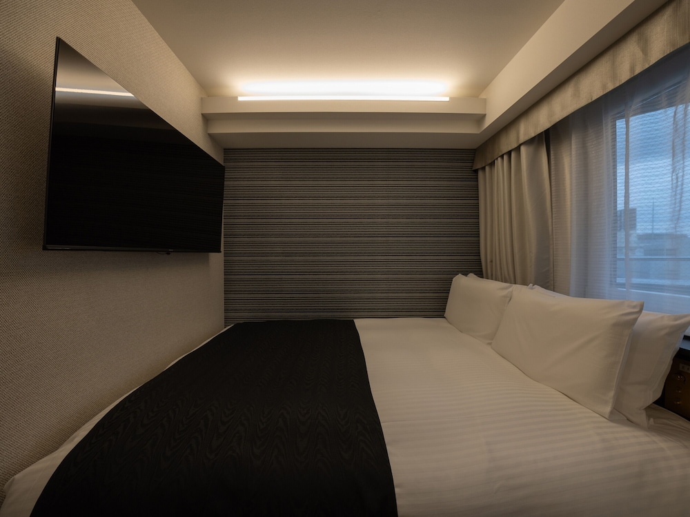 DELUXE, TWIN BEDS