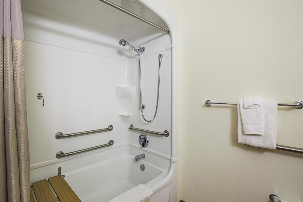 Park Inn by Radisson, Grand Island I-80 48/48