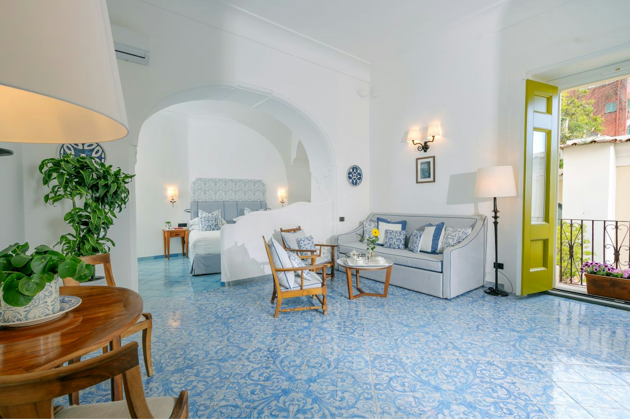 Palazzo Murat Hotel 37/57