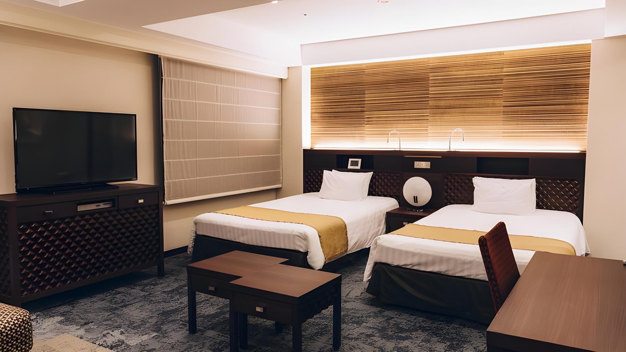 Superior, Twin Beds, Main Building