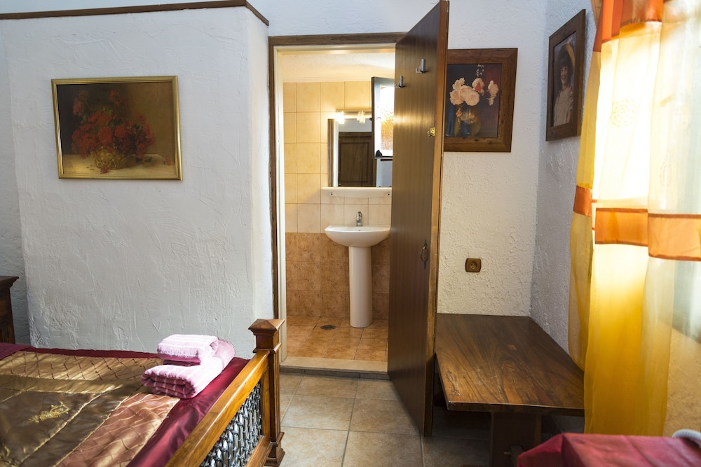 Spot Hotel 25/50