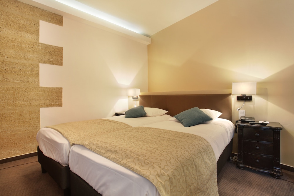 Hotel Rotonde 15/73