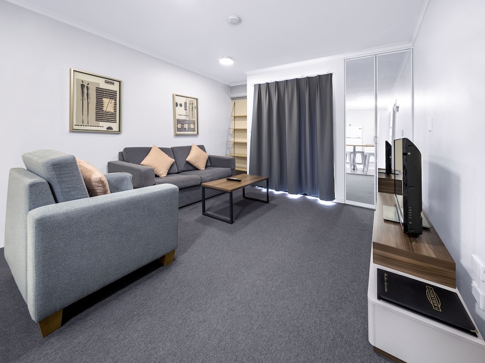 Parkview Apartments 23/45
