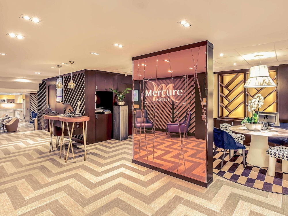 Mercure Paris Arc de Triomphe Etoile 8/72