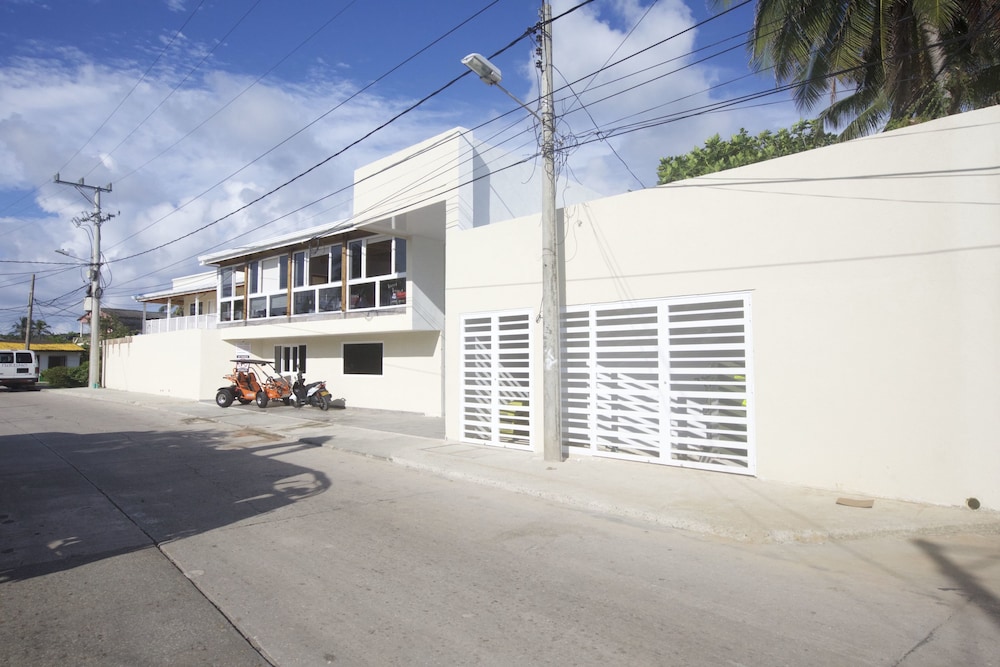 Hotel Isla Bonita 53/59