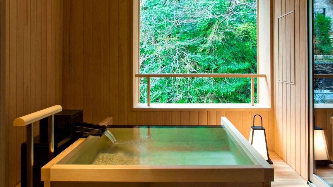 Japanese, Twin Beds, Riverside