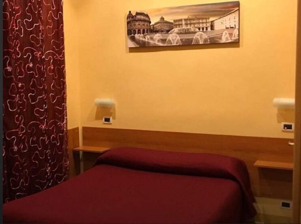 Albergo Parigi 15/35