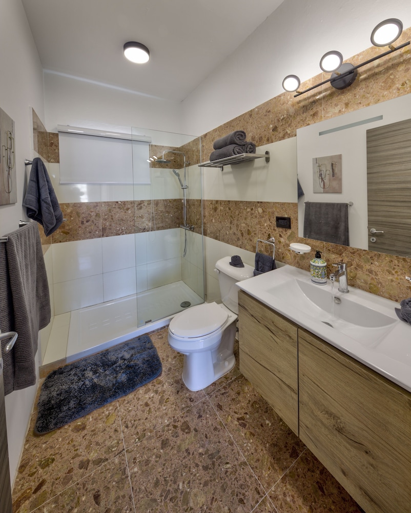 Hotel Puerto Valdes 34/37
