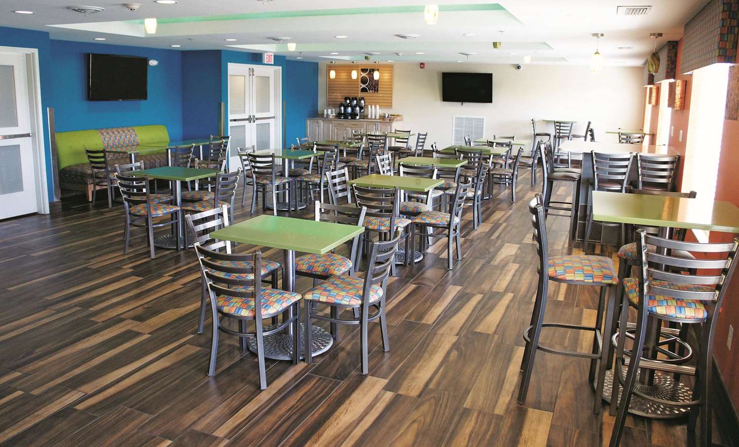 La Quinta Inn & Suites by Wyndham Grand Forks 28/37