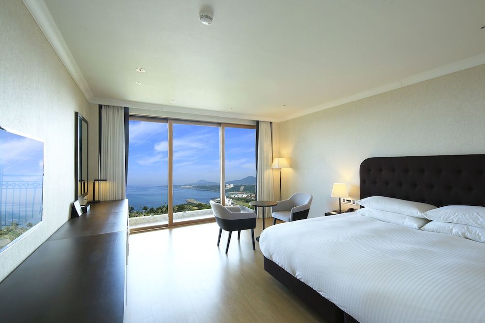 Jeju Booyoung Hotel & Resort 16/54