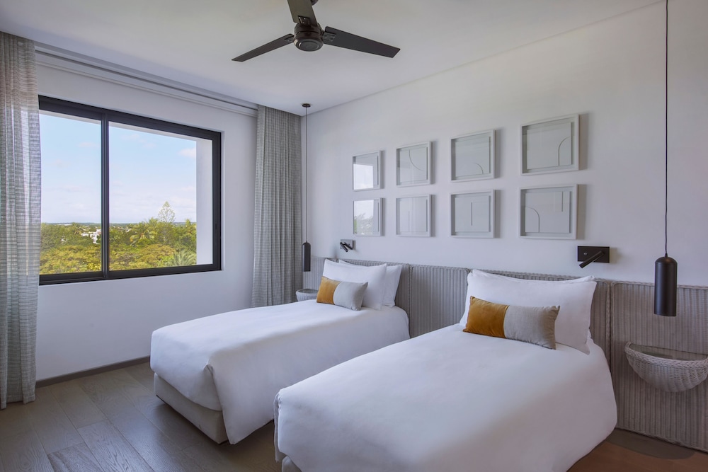 LUX Grand Baie Mauritius 14/50