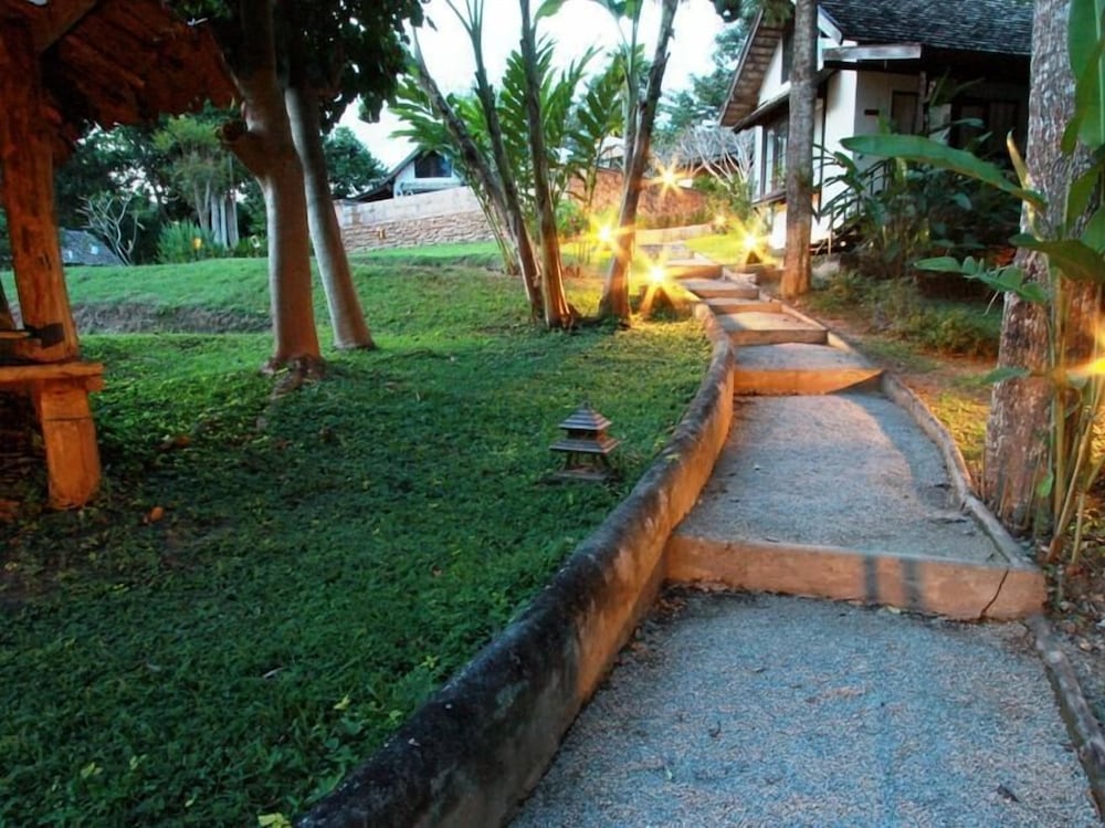 Baanrai Lanna Resort 48/57
