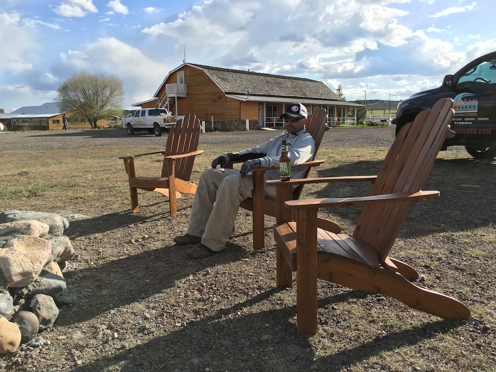 The Riverside Ranch Rv Park Motel & Campground 61/67