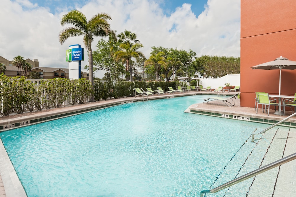 奥兰多环球影城附近快捷假日套房酒店(Holiday Inn Express & Suites Nearest Universal Orlando) 图片1