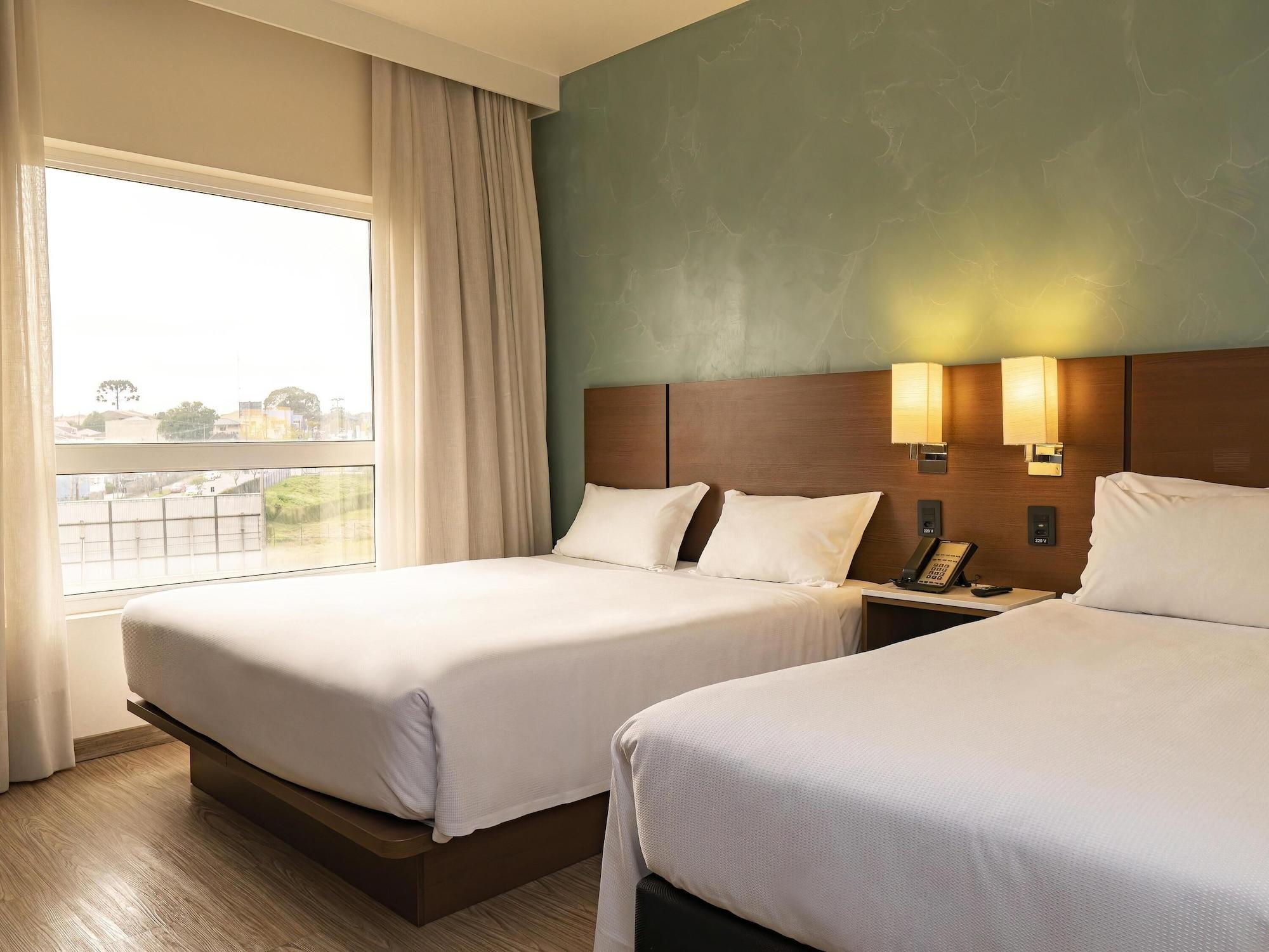 Room, Triple, Multiple Beds