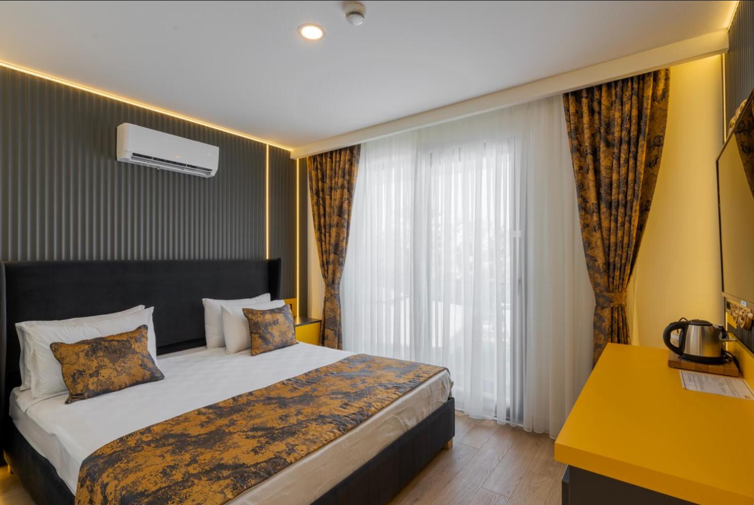 Deluxe, Suite, Sea View
