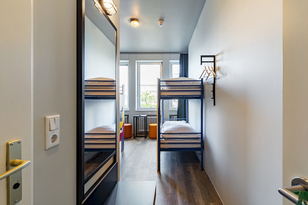 A&O Aachen Hauptbahnhof Hotel 38/83