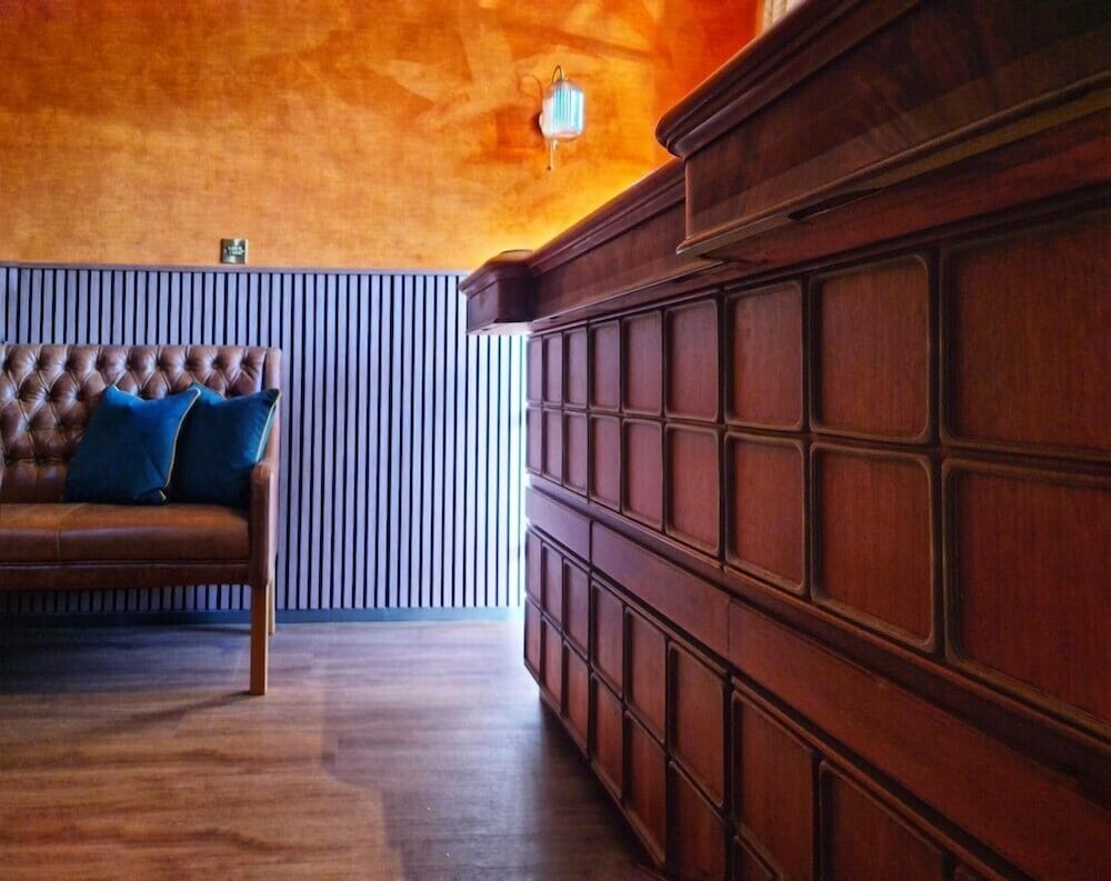 The Alyth Hotel 40/50