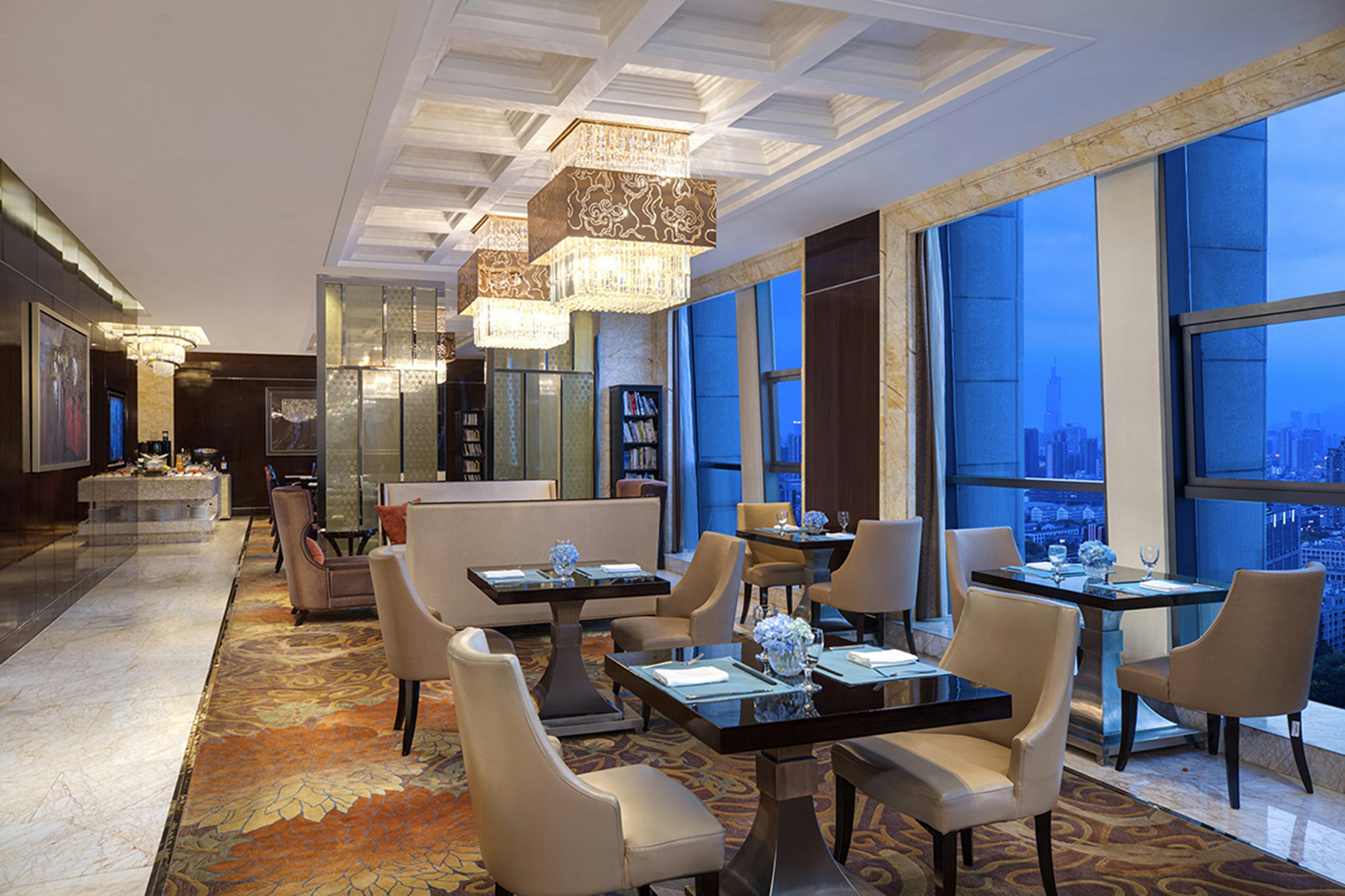 Hilton Nanjing 83/98