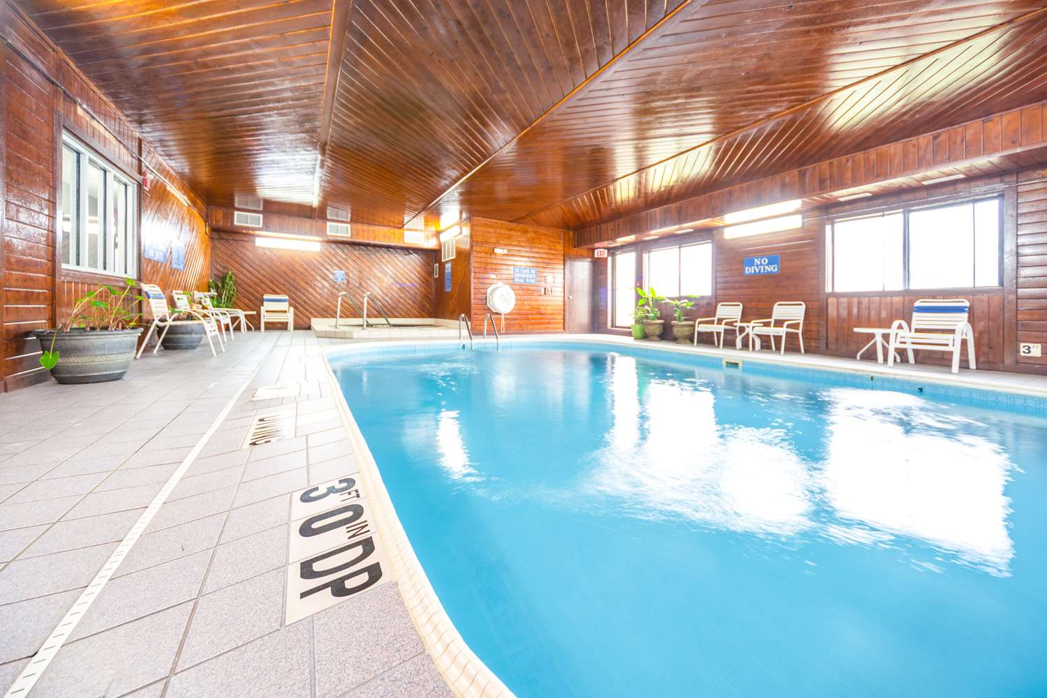 Quality Inn & Suites Danville East 23/26