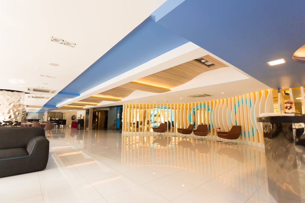 Grand Tower Inn Sathorn 10/49