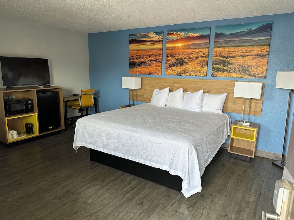 Days Inn By Wyndham Gatesville 25/41