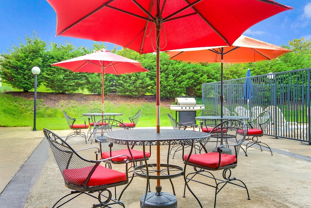 Days Inn by Wyndham Towson 28/29
