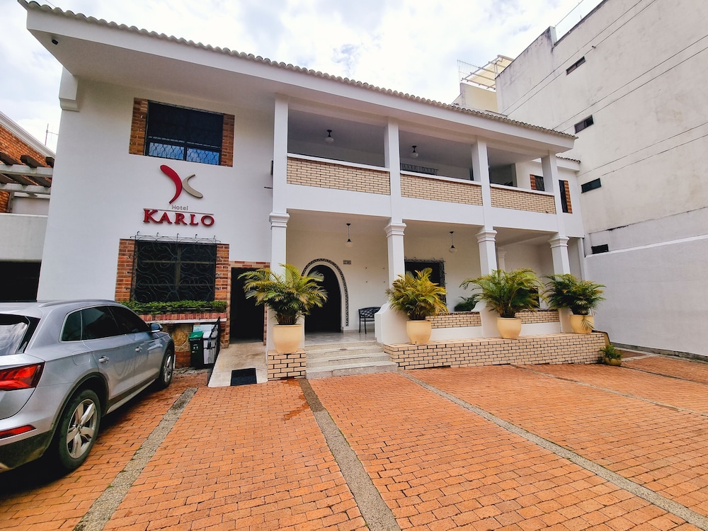 Hotel Karlo 44/50