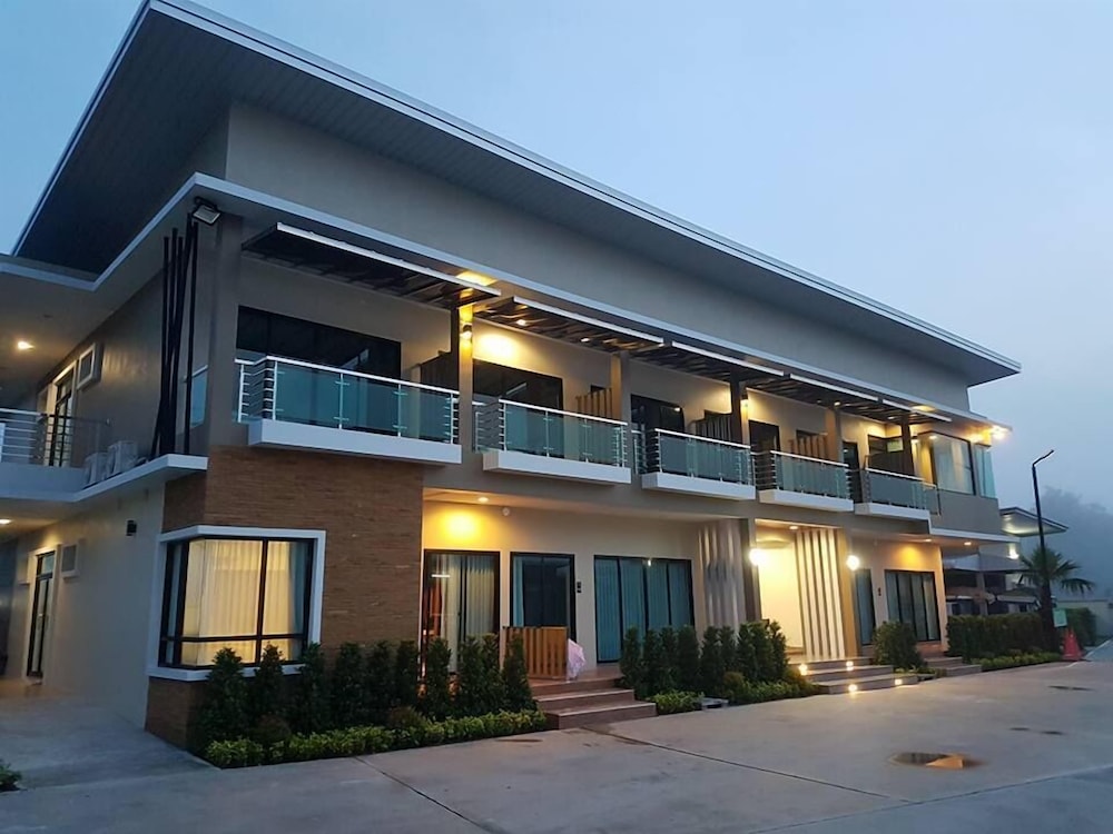 Smile Resort Thungsong 4/46