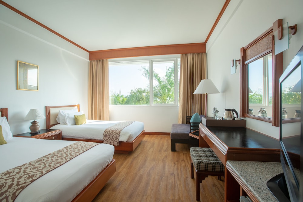 Mae Sot Hotel 10/67