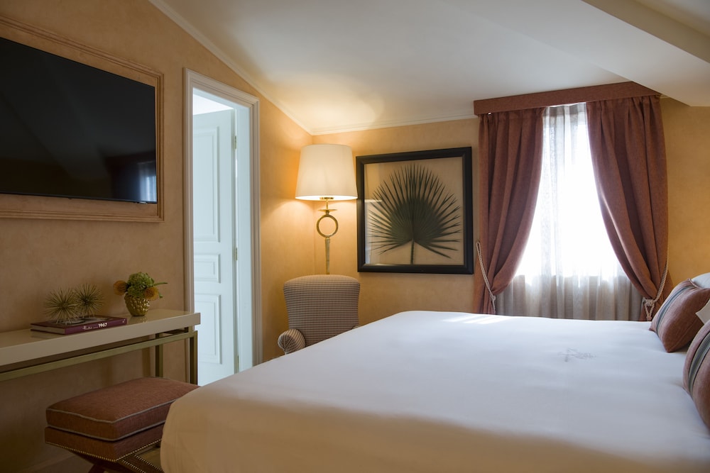 Dream, Suite, King Bed