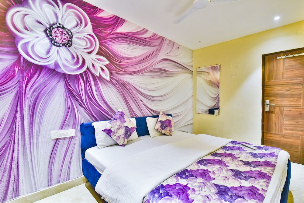 HOTEL SINGH INTERNATIONAL 9/21