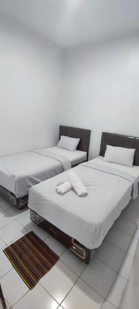 Pandu Lakeside Hotel Tuktuk 20/51