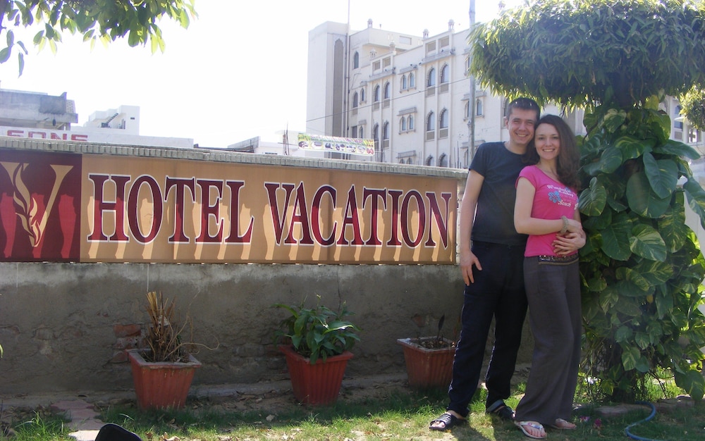 Hotel Vacation 6/50