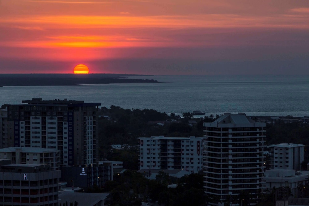 Oaks Darwin Elan Hotel 44/50