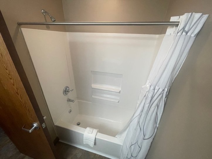 Bell Apos S Extended Stay And Suites 34/75