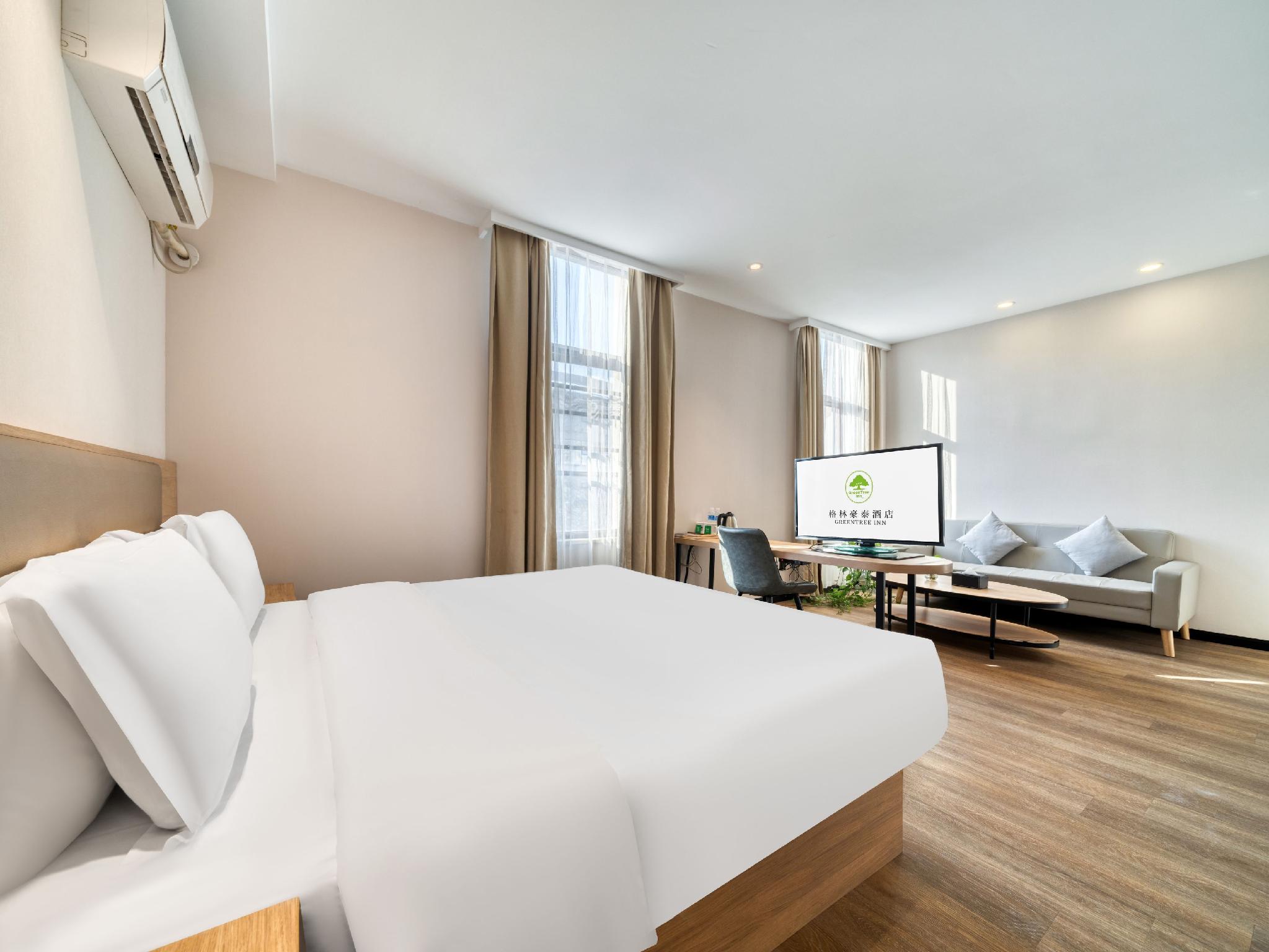 GreenTree Inn HuZhou AnJi YingBin Avenue Express Hotel 28/43
