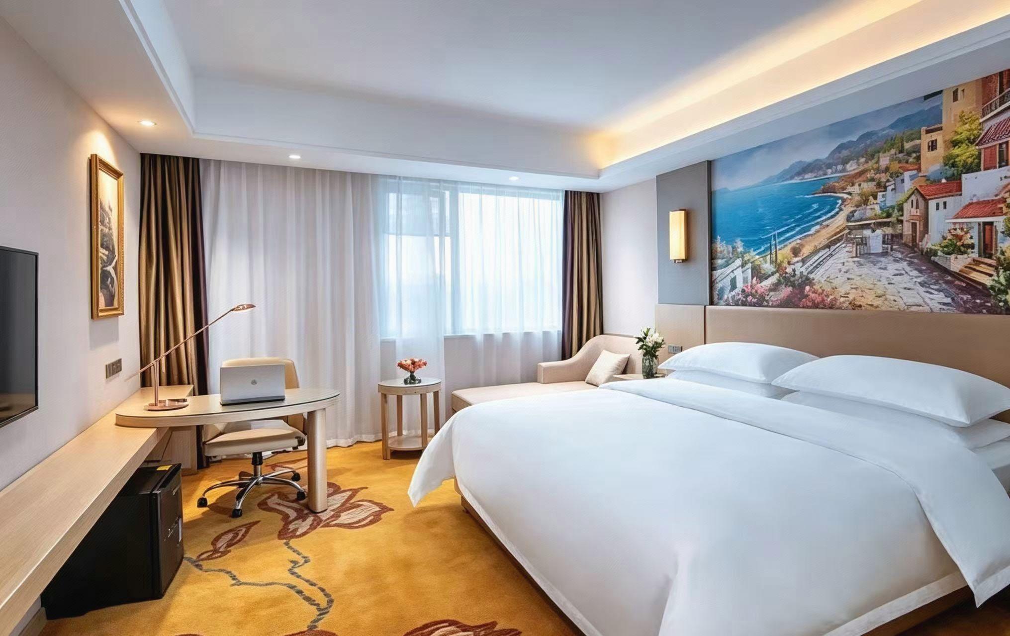 Vienna International Hotel (Haimen Pedestrian Street) 20/40