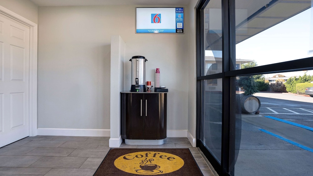 Motel6 Arcata, CA – Cal Poly Humboldt 10/60