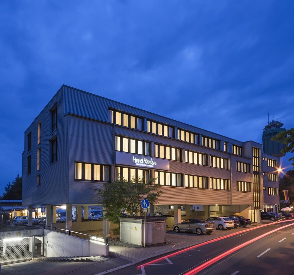 Hotel Berlin 5/52