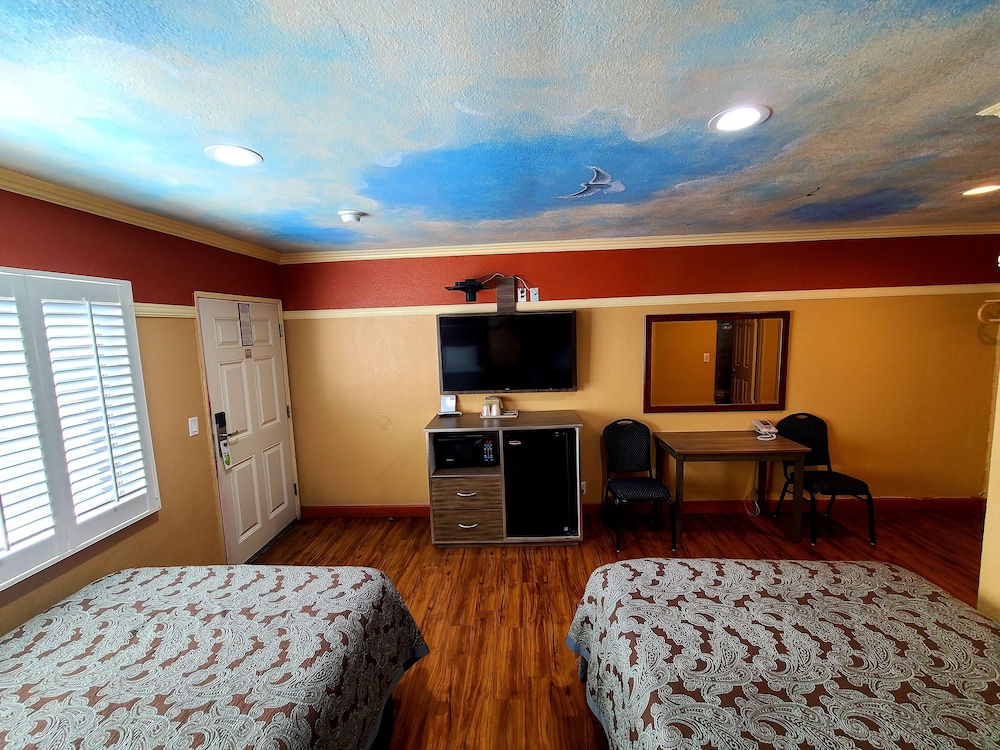 Geneva Motel 34/48
