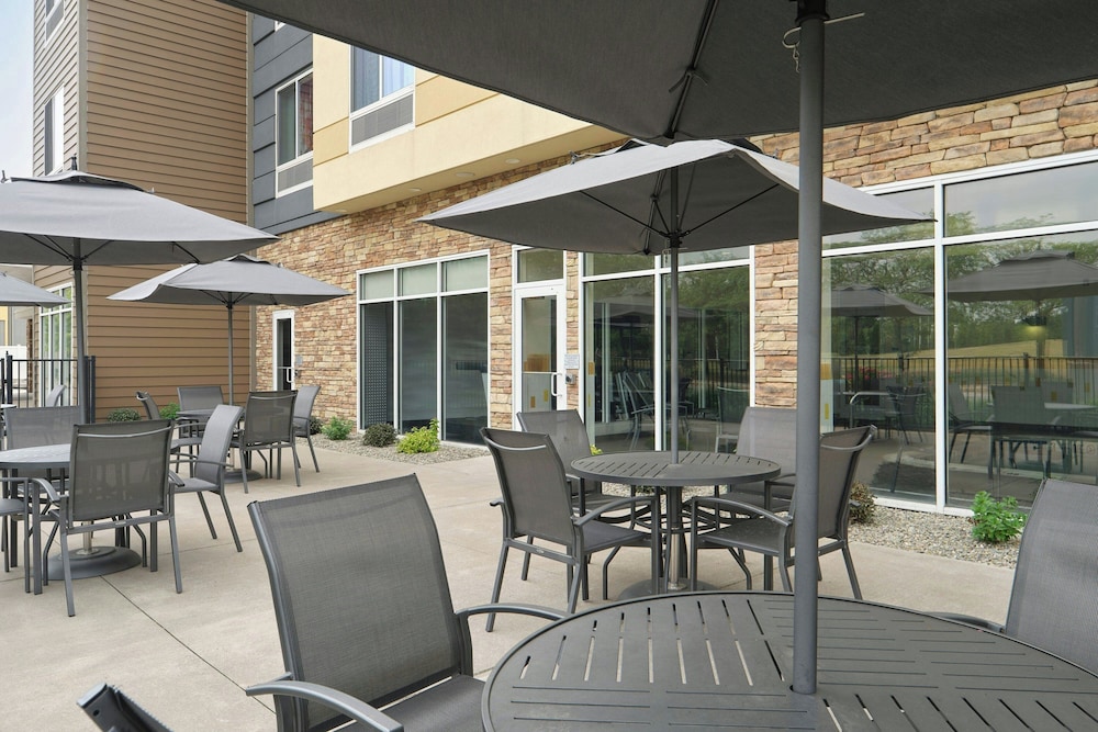 Fairfield Inn & Suites Niagara Falls 34/46