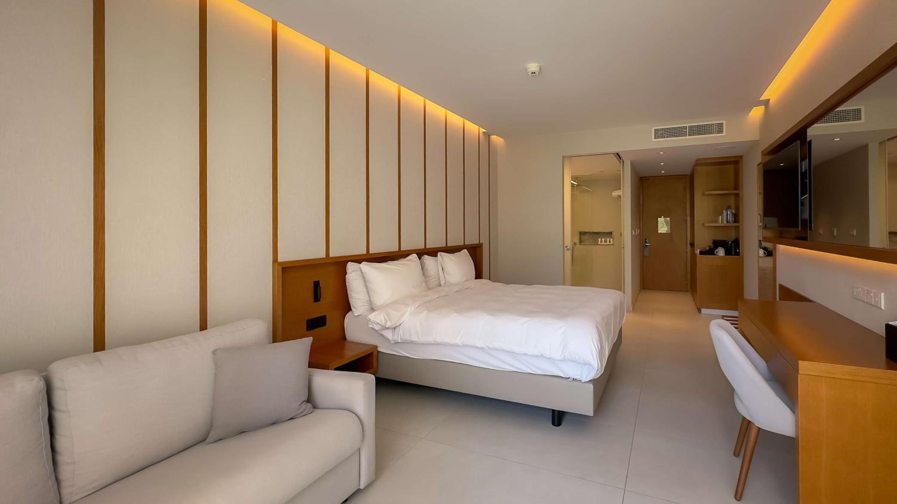 Garden Suite, Sea View, Sofa, Terrace