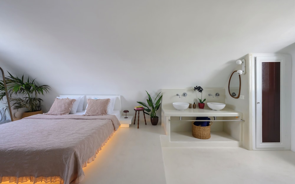 Sophia Oia Villa 9/35
