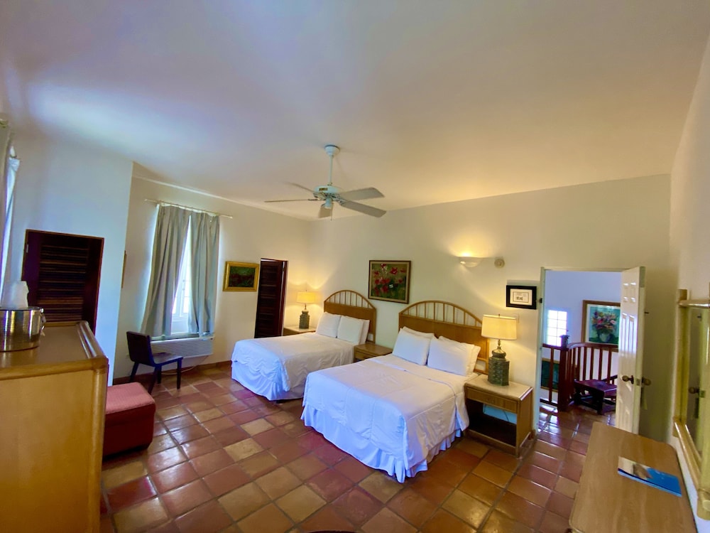 At Wind Chimes Boutique Hotel 26/77